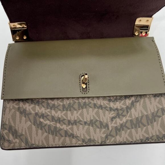 Michael Kors Olive Green Greenwich Covertible Crossbody Bag NWT - Picture 6 of 16